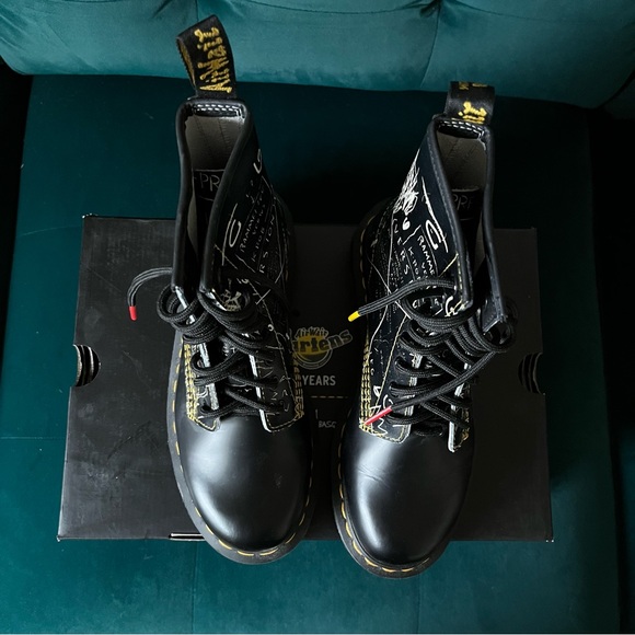 Dr. Martens 1460 Basquiat Leather Lace Up Boots - Limited Edition - Picture 3 of 12